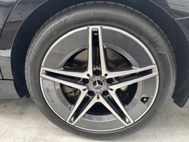 Ｃクラス Ｃ２２０　ｄ　アバンギャルド　ＡＭＧラインパッケージ　ベーシックパッケージ　Ｂｌｕｅｔｏｏｔｈ接続　ＥＴＣ　ＬＥＤヘッドライト　ＴＶ　アイドリングストップ　クルーズコントロール　コネクテッド機能　サイドカメラ（8枚目）