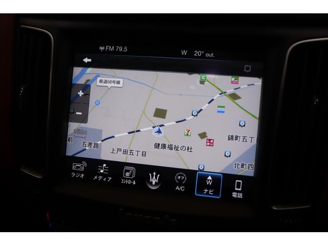 レヴァンテ ベースグレード　レッドナチュラルレザー　パノラマサンルーフ　純正ナビ　Ｃａｒｐｌａｙ　フルセグＴＶ　ｈａｒｍａｎ／ｋａｒｄｏｎ　３６０カメラ　キセノン　自動リアゲート　２１インチアンテーオＡＷ　２年保証（9枚目）