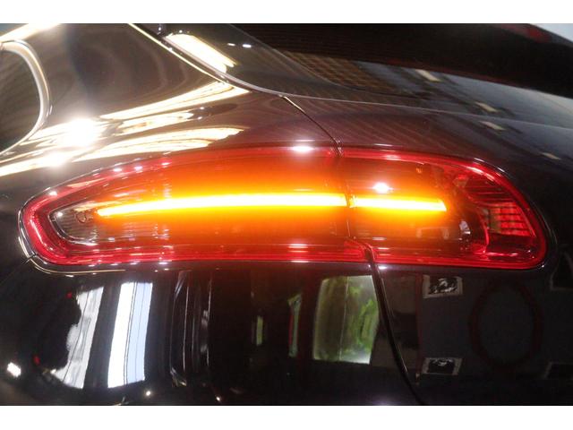 マカン マカン　ＭＹ１８　スポーツクロノＰＫＧ　クロノメーター　ＰＡＳＭ　黒半革　ＰＣＭナビ　ＣａｒＰｌａｙ　クルコン　スポーツプラスモード　キセノンヘッドライト　マカンＳ用１９インチアルミ　自動リアゲート　２年保証（24枚目）