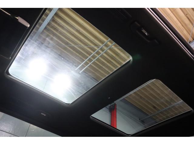 Ｖクラス Ｖ２２０ｄ　アバンギャルド　ロング　ＡＭＧライン　エクスクルーシブシートＰ　黒本革　パノラマサンルーフ　８．４インチワイドナビ　フルセグＴＶ　フリップダウンモニター　ブルメスターサウンド　レーダーセーフティ　アクティブクルコン　３６０カメラ　２年保証（15枚目）