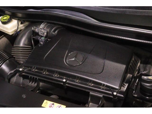 Ｖクラス Ｖ２２０ｄ　アバンギャルド　ロング　ＡＭＧライン　エクスクルーシブシートＰ　黒本革　パノラマサンルーフ　８．４インチワイドナビ　フルセグＴＶ　フリップダウンモニター　ブルメスターサウンド　レーダーセーフティ　アクティブクルコン　３６０カメラ　２年保証（19枚目）