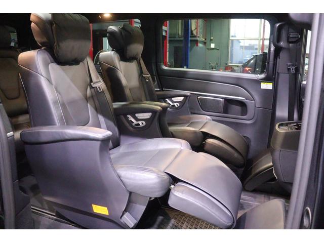 Ｖクラス Ｖ２２０ｄ　アバンギャルド　ロング　ＡＭＧライン　エクスクルーシブシートＰ　黒本革　パノラマサンルーフ　８．４インチワイドナビ　フルセグＴＶ　フリップダウンモニター　ブルメスターサウンド　レーダーセーフティ　アクティブクルコン　３６０カメラ　２年保証（29枚目）