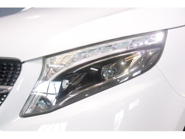 Ｖクラス Ｖ２２０ｄ　アバンギャルド　ロング　ＡＭＧライン　エクスクルーシブシートＰ　１オーナー　後期　黒本革　パノラマサンルーフ　１０．２５インチワイドナビ　リラクゼーション　Ｂｕｒｍｅｓｔｅｒ　３６０カメラ　フリップダウンモニター　９速ＡＴ　２年保証（22枚目）