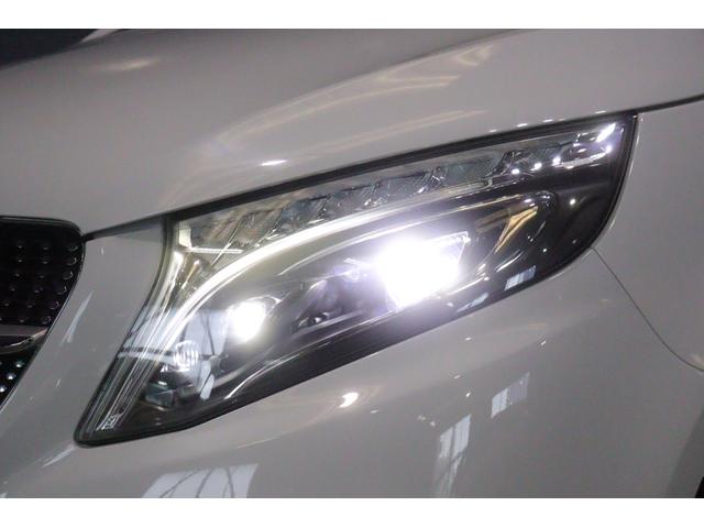 Ｖクラス Ｖ２２０ｄ　アバンギャルド　ロング　ＡＭＧライン　エクスクルーシブシートＰ　１オーナー　後期　黒本革　パノラマサンルーフ　１０．２５インチワイドナビ　リラクゼーション　Ｂｕｒｍｅｓｔｅｒ　３６０カメラ　フリップダウンモニター　９速ＡＴ　２年保証（23枚目）