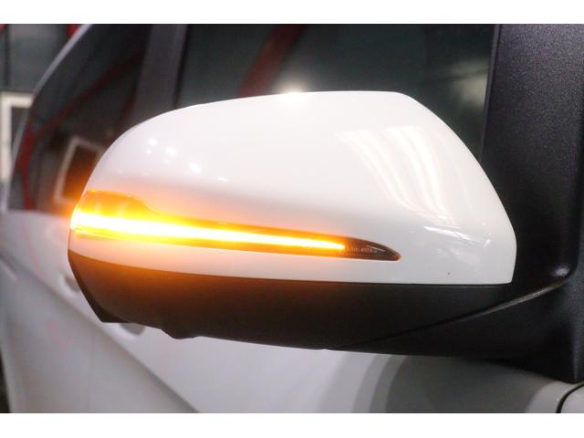 Ｖクラス Ｖ２２０ｄ　アバンギャルド　ロング　ＡＭＧライン　エクスクルーシブシートＰ　１オーナー　後期　黒本革　パノラマサンルーフ　１０．２５インチワイドナビ　リラクゼーション　Ｂｕｒｍｅｓｔｅｒ　３６０カメラ　フリップダウンモニター　９速ＡＴ　２年保証（25枚目）