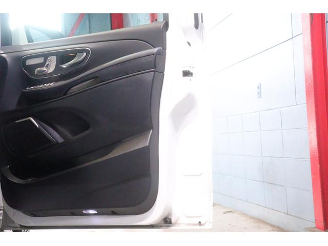 Ｖクラス Ｖ２２０ｄ　アバンギャルド　ロング　ＡＭＧライン　エクスクルーシブシートＰ　１オーナー　後期　黒本革　パノラマサンルーフ　１０．２５インチワイドナビ　リラクゼーション　Ｂｕｒｍｅｓｔｅｒ　３６０カメラ　フリップダウンモニター　９速ＡＴ　２年保証（34枚目）