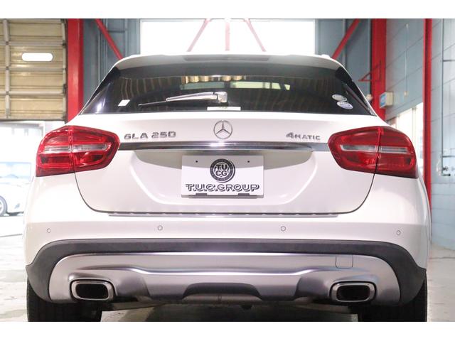 GLAクラス GLA250 4マチック エディション1 230台限定 レーダーセーフティ 専用シート(茶半革) パノラマサンルーフ 7インチワイドナビ アクティブクルコン レーンキープ キセノンライト 専用エクステリア&19インチアルミ 2年保証(7枚目)