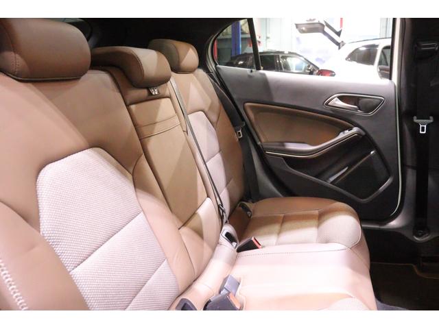 GLAクラス GLA250 4マチック エディション1 230台限定 レーダーセーフティ 専用シート(茶半革) パノラマサンルーフ 7インチワイドナビ アクティブクルコン レーンキープ キセノンライト 専用エクステリア&19インチアルミ 2年保証(30枚目)