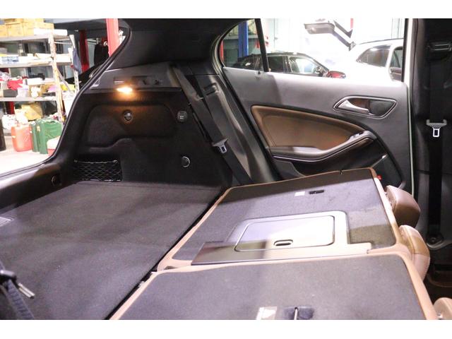 GLAクラス GLA250 4マチック エディション1 230台限定 レーダーセーフティ 専用シート(茶半革) パノラマサンルーフ 7インチワイドナビ アクティブクルコン レーンキープ キセノンライト 専用エクステリア&19インチアルミ 2年保証(31枚目)
