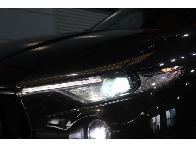 レヴァンテ S レッドレザー スポーツシート パノラマサンルーフ 8.4インチナビ フルセグTV 360カメラ CarPlay カーボンインテリア&ステアリング スキッドプレート 21インチアンテオアルミ 2年保証(23枚目)