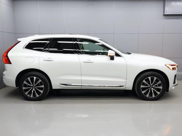 XC60 アルティメット B5 AWD サンルーフ アダプティブクルーズ スマートキー 白レザーシート シートヒーター シートエアコン ステアリングヒーター 純正ナビ ETC Bluetooth ドラレコ 全方位カメラ パワーリアゲート(57枚目)