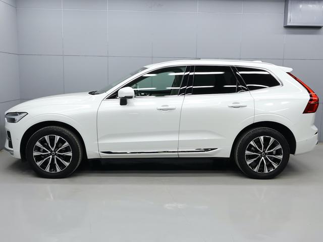 XC60 アルティメット B5 AWD サンルーフ アダプティブクルーズ スマートキー 白レザーシート シートヒーター シートエアコン ステアリングヒーター 純正ナビ ETC Bluetooth ドラレコ 全方位カメラ パワーリアゲート(59枚目)