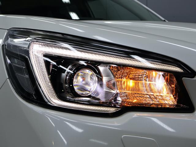 フォレスター アドバンス　１８インチＡＷ　電動テールゲート　Ｄインナーミラー　ルーフレール　アイサイトｖｅｒ３　１オナ　ナビ／ＴＶ　ＰＷシート　前後席ヒータ　茶革シート　前カメラ　左サイドカメラ　Ｂカメラ　ＡＷＤ　ＥＴＣ２．０（4枚目）