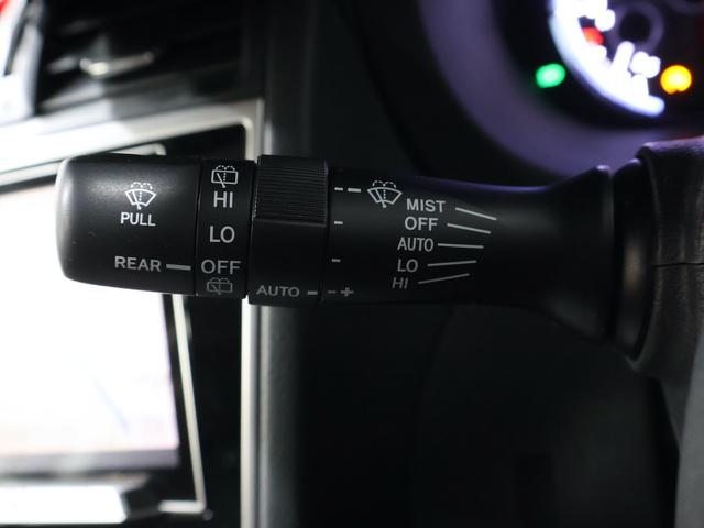 レヴォーグ １．６ＧＴアイサイト　４ＷＤ　ＬＥＤライト　前後フォグ　パワステ　ワンオナ　ナビＴＶ　シ－トＨ　運転席Ｐシート　追従式クルコン　　コーナーセンサー　左サイドカメラ　Ｆカメラ　Ｂカメラ　ＥＴＣ２．０　取説無し　スペアキー有り（14枚目）