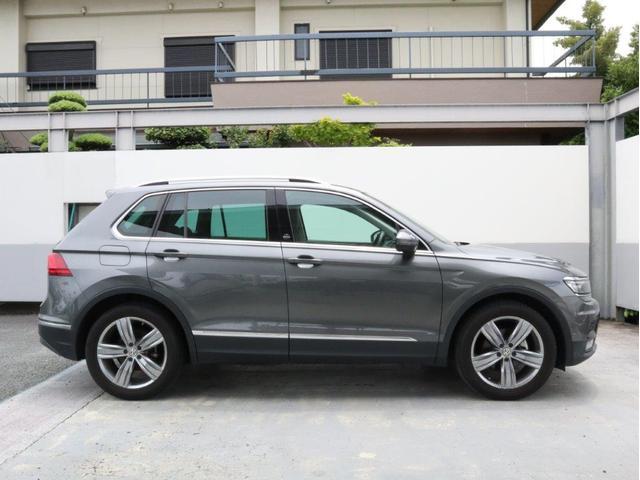 TDI プレミアム 認定中古車 禁煙車 1オーナー ベージュレザーシート サンルーフ 限定車 電動リヤゲート シートヒーター 純正ナビ ETC バックカメラ付き(11枚目)
