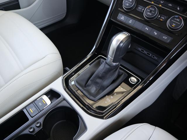 TDI プレミアム 認定中古車 禁煙車 1オーナー ベージュレザーシート サンルーフ 限定車 電動リヤゲート シートヒーター 純正ナビ ETC バックカメラ付き(20枚目)