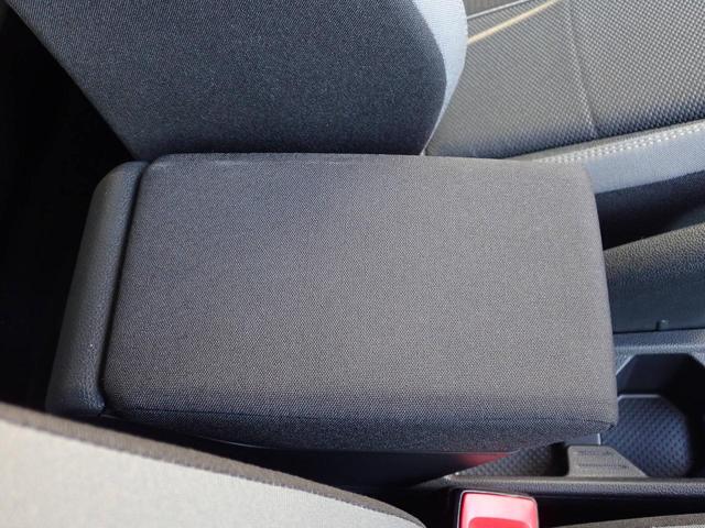 ポロ TSIスタイル App-Connect IQLEDヘッドライト ACC 障害物センサー 純正ナビ ETC バックカメラ ETC USB ISOFIX スマートエントリー 認定中古車保証付き(25枚目)