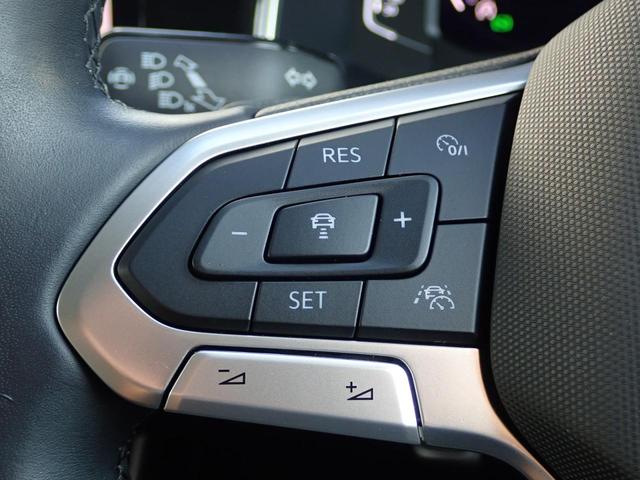 ポロ TSIスタイル App-Connect IQLEDヘッドライト ACC 障害物センサー 純正ナビ ETC バックカメラ ETC USB ISOFIX スマートエントリー 認定中古車保証付き(29枚目)