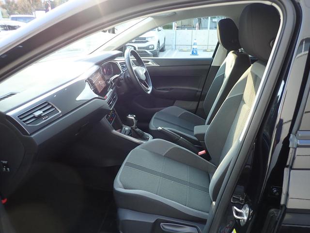 ポロ TSIスタイル App-Connect IQLEDヘッドライト ACC 障害物センサー 純正ナビ ETC バックカメラ ETC USB ISOFIX スマートエントリー 認定中古車保証付き(40枚目)