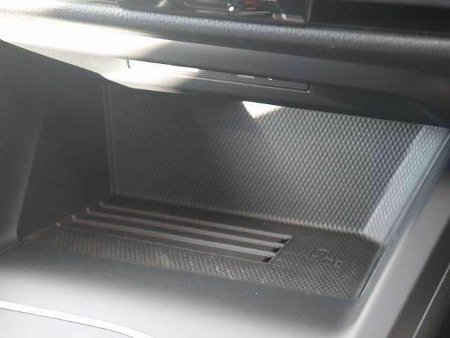 �Z���^�[�R���\�[�����ɂ͂t�r�a�F�s�x�o�d�b�Ή��A�܂��u�������[�d�i�����j�ɂ��Ή��ς�