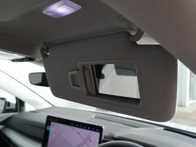 �O�ȍ��E�̃T���o�C�U�[�����ɂ͂k�d�c�Ɩ��t�����C�N�A�b�v�~���[