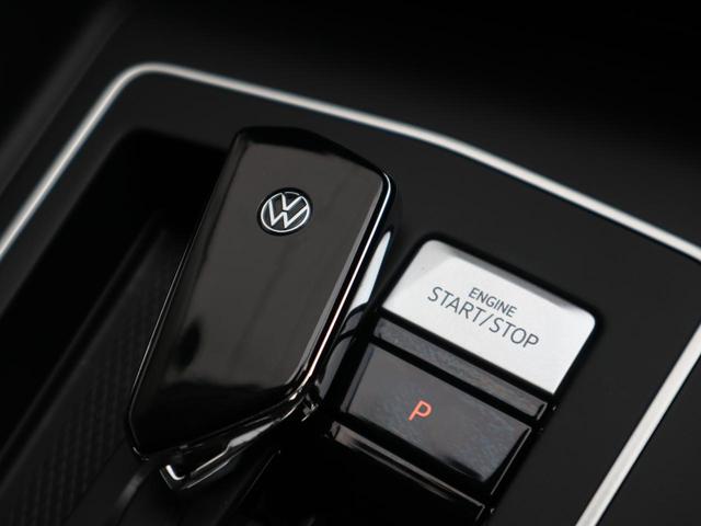 ゴルフ ｅＴＳＩアクティブ　プラチナムエディション　認定中古車　ＬＥＤマトリックスヘッドライト　シートヒーター　ＡＣＣ　ＴｒａｖｅｌＡｓｓｉｓｔ　アンビエントライト　ワイヤレスチャージ　Ａｐｐ－Ｃｏｎｎｅｃｔ（31枚目）