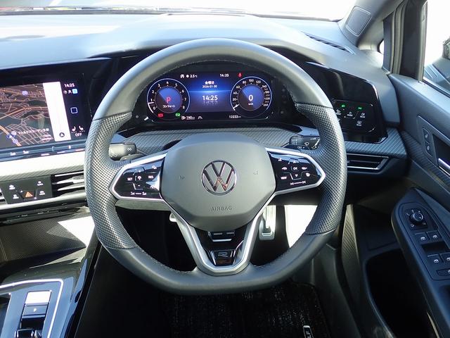 �R�X�|�[�N���U�[�X�e�A�����O�ɂ̓I�[�f�B�I��Ǐ]�@�\�t���N���[�Y�R���g���[���̃X�C�b�`����������A���s���A�n���h�������𗣂����ƂȂ����S�ɑ��삪�o���܂��B