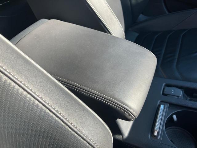 アルテオン ＴＳＩ　４モーション　Ｒラインアドバンス　認定中古車（20枚目）