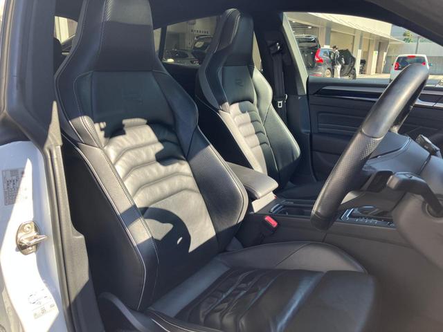 アルテオン ＴＳＩ　４モーション　Ｒラインアドバンス　認定中古車（30枚目）