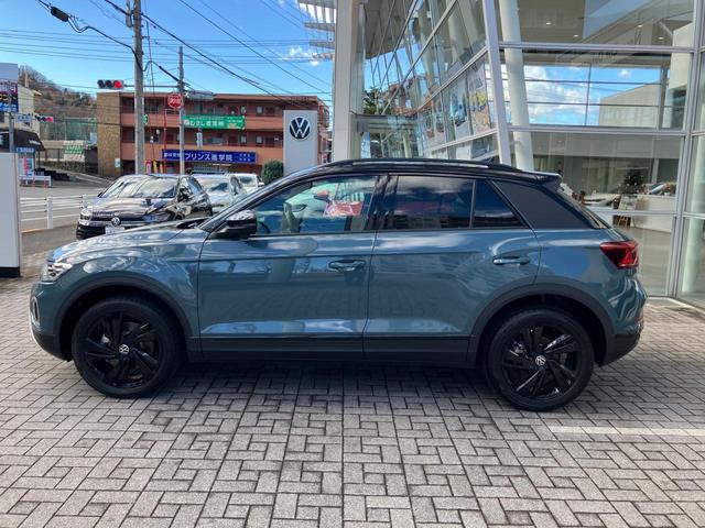 �㕔���Ȃ̃E�B���h�E�̓_�[�N�e�B���e�b�h�K���X���̗p�B�O����̎����v���C�o�V�[�����܂��B