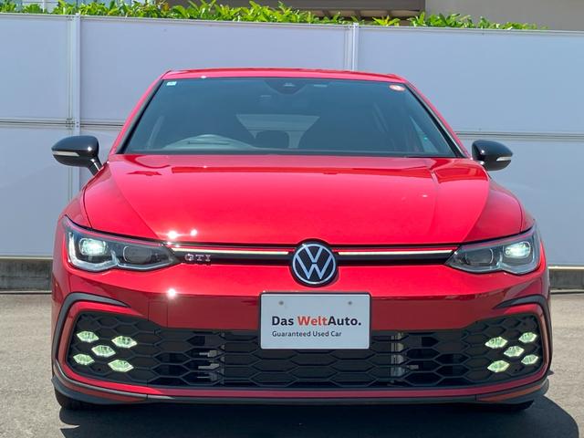 ゴルフＧＴＩ ベースグレード　認定中古車認定中古車認定中古車アダプティブクルーズコントロール純正ナビゲーションシステムレザーステアリングマルチファンクションステアリング液晶メーターＤＣＣＬＥＤヘッドライトフルオートエアコン（5枚目）