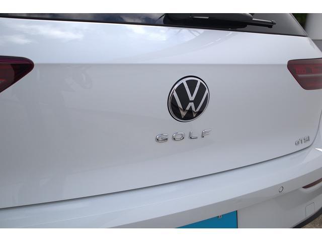 ゴルフ eTSIアクティブ プラチナムエディション 禁煙車 認定中古車 IQライト ACC コーナーセンサー デジタルメーター スマートフォンワイヤレスチャージ トラベルアシスト アップコネクト 後方死角検知機能(10枚目)