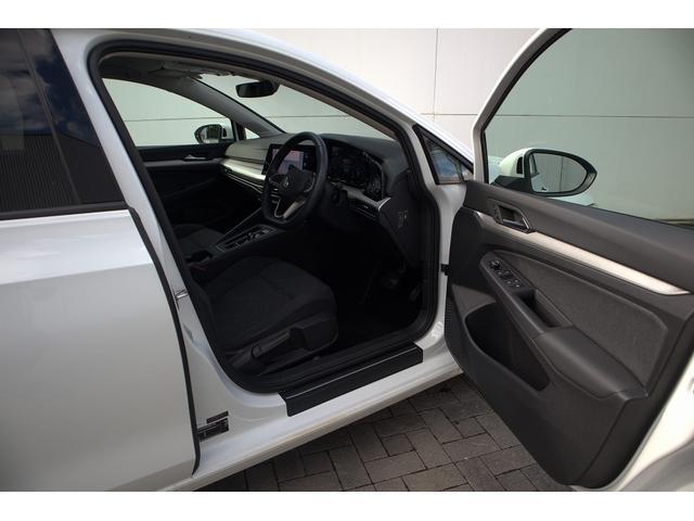 ゴルフ eTSIアクティブ プラチナムエディション 禁煙車 認定中古車 IQライト ACC コーナーセンサー デジタルメーター スマートフォンワイヤレスチャージ トラベルアシスト アップコネクト 後方死角検知機能(36枚目)