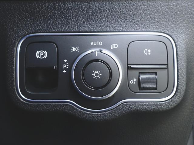 ＧＬＢ ＧＬＢ２００　ｄ　４マチック　ＡＭＧラインパッケージ　３列シート　ＡＭＧライン　Ｂｌｕｅｔｏｏｔｈ接続　ＥＴＣ　ＬＥＤヘッドライト　ＴＶ　アイドリングストップ　クルーズコントロール　コネクテッド機能　サイドカメラ　シートヒーター（20枚目）