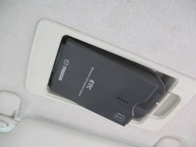 13S Lパッケージ 純正ナビ フルセグTV バックカメラ 純正エアロ 衝突軽減ブレーキ 純正LEDヘッドライト ETC スマートキー サイドエアバック ヘッドアップディスプレイ(32枚目)