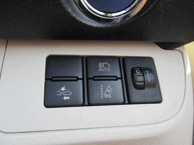 シエンタ ハイブリッドＧ　トヨタセーフティーセンス　両側電動スライドドア　クリアランスソナー　ＳＤナビ　バックカメラ　ＥＴＣ　Ｂｌｕｅｔｏｏｔｈ　フルセグＴＶ　スマートキー（27枚目）