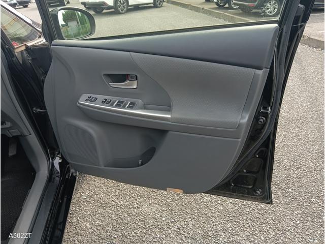プリウスアルファ Ｓ　禁煙車　ＥＴＣ　前フォグ　オートライト　バックカメラ　ＣＤ　ＤＶＤ　スマートキー　ＰＵＳＨスタート　スマートキー（37枚目）