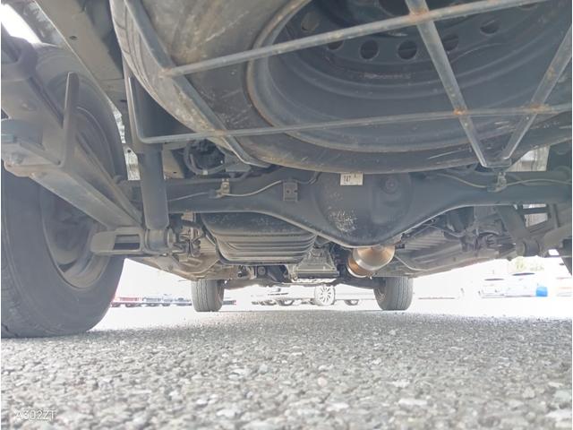 ハイエースバン ロングスーパーＧＬ　禁煙車　ディーゼルターボ　両側小窓付きスライドドア　後席エアコン　トヨタセーフティーセンス　純正オーディオ　バックカメラ　ＵＳＢ　ＬＥＤヘッドライト　オートライト　前フォグ　車線逸脱警告　キーレス（46枚目）