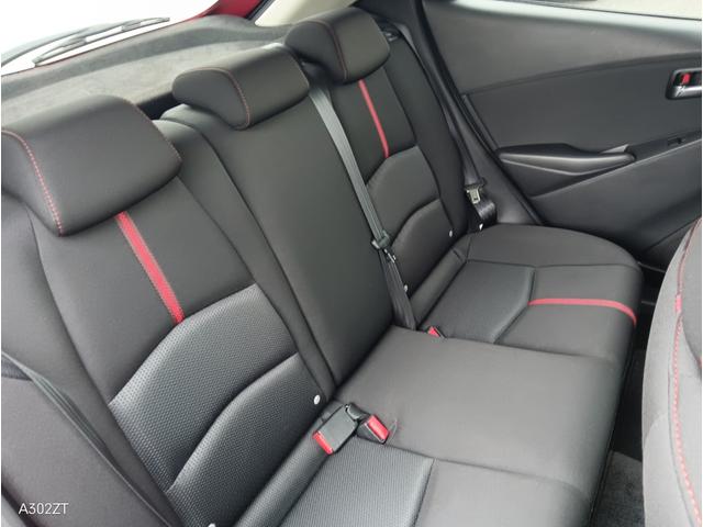 デミオ ＸＤツーリング　禁煙車　ディーゼルターボ　ブラインドスポットモニター　ＬＥＤヘッド　前フォグ　純正ナビ　バックカメラ　Ｂｌｕｅｔｏｏｔｈ　ＵＳＢ　クルーズコントロール　ＥＴＣ　純正アルミ　スマートキー　ＰＵＳＨスタ（15枚目）