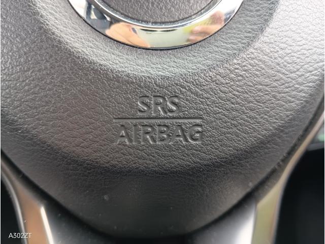 リーフ ニスモ　プロパイロットパーキング　駐車支援　ＢＳＭ　障害物センサー　Ｃａｒｐｌａｙ　ＥＴＣ２．０　全周囲カメラ　純正ナビ　ＨＤＭＩ　ＵＳＢ　シートヒーター　ＬＥＤヘッド　前フォグ　ＰＵＳＨスタート　純正アルミ（35枚目）