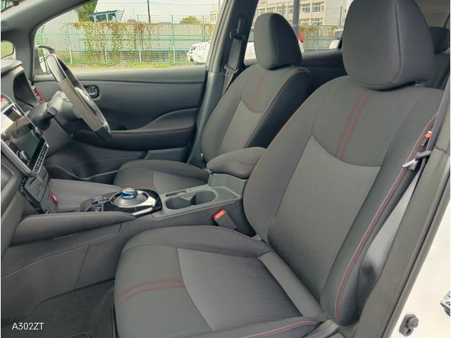 リーフ ニスモ　プロパイロットパーキング　駐車支援　ＢＳＭ　障害物センサー　Ｃａｒｐｌａｙ　ＥＴＣ２．０　全周囲カメラ　純正ナビ　ＨＤＭＩ　ＵＳＢ　シートヒーター　ＬＥＤヘッド　前フォグ　ＰＵＳＨスタート　純正アルミ（50枚目）