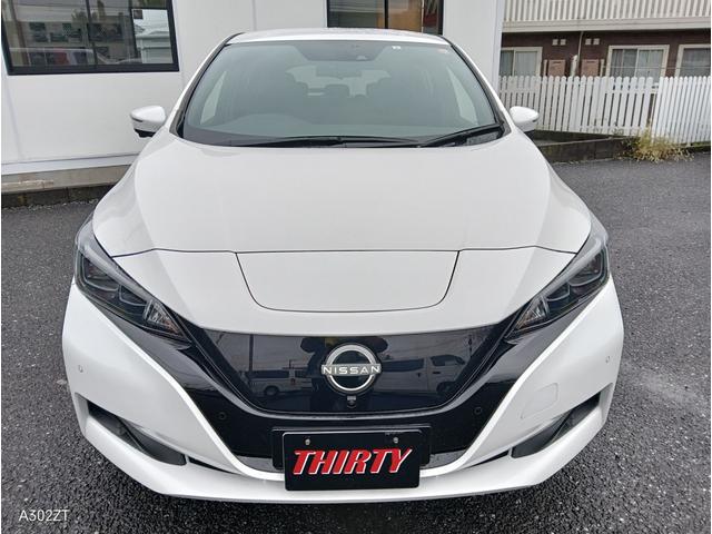 リーフ X Vセレクション 令和5年式 禁煙 プロパイロット Carplay 全周囲 ETC2.0 BSM 障害物センサー 純正ナビ Bカメ USB HDMI Bluetooth シートヒーター ステアリングヒータ 純正アルミ(2枚目)