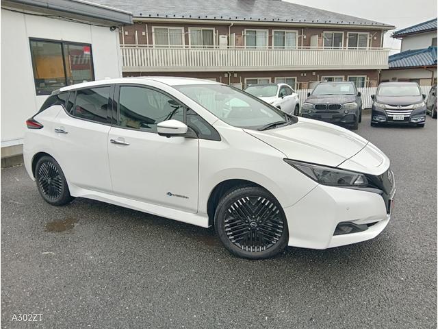 リーフ X Vセレクション 令和5年式 禁煙 プロパイロット Carplay 全周囲 ETC2.0 BSM 障害物センサー 純正ナビ Bカメ USB HDMI Bluetooth シートヒーター ステアリングヒータ 純正アルミ(8枚目)