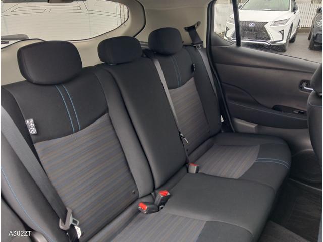 リーフ X Vセレクション 令和5年式 禁煙 プロパイロット Carplay 全周囲 ETC2.0 BSM 障害物センサー 純正ナビ Bカメ USB HDMI Bluetooth シートヒーター ステアリングヒータ 純正アルミ(15枚目)