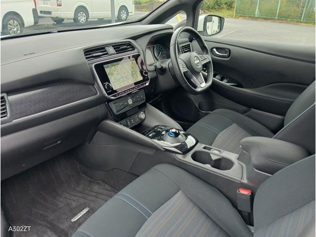リーフ X Vセレクション 令和5年式 禁煙 プロパイロット Carplay 全周囲 ETC2.0 BSM 障害物センサー 純正ナビ Bカメ USB HDMI Bluetooth シートヒーター ステアリングヒータ 純正アルミ(16枚目)