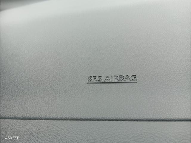 リーフ X Vセレクション 令和5年式 禁煙 プロパイロット Carplay 全周囲 ETC2.0 BSM 障害物センサー 純正ナビ Bカメ USB HDMI Bluetooth シートヒーター ステアリングヒータ 純正アルミ(32枚目)