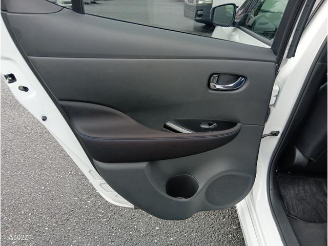 リーフ X Vセレクション 令和5年式 禁煙 プロパイロット Carplay 全周囲 ETC2.0 BSM 障害物センサー 純正ナビ Bカメ USB HDMI Bluetooth シートヒーター ステアリングヒータ 純正アルミ(48枚目)