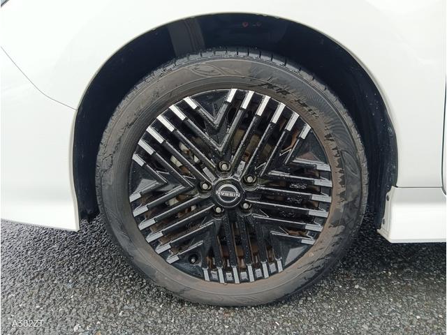 リーフ X Vセレクション 令和5年式 禁煙 プロパイロット Carplay 全周囲 ETC2.0 BSM 障害物センサー 純正ナビ Bカメ USB HDMI Bluetooth シートヒーター ステアリングヒータ 純正アルミ(57枚目)