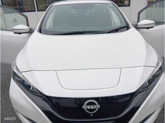 リーフ X Vセレクション 令和5年式 禁煙 プロパイロット Carplay 全周囲 ETC2.0 BSM 障害物センサー 純正ナビ Bカメ USB HDMI Bluetooth シートヒーター ステアリングヒータ 純正アルミ(58枚目)