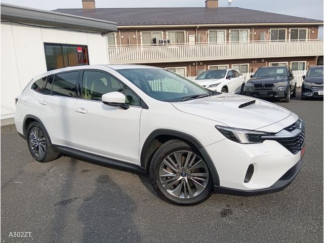 レヴォーグ レイバック リミテッドＥＸ　アイサイトＸ　障害物センサー　全周囲カメラ　Ｃａｒｐｌａｙ　ＥＴＣ　ＵＳＢ　純正ナビ　Ｂカメ　Ｂｌｕｅｔｏｏｔｈ　フルセグ　シートヒーター　電動リアゲート　ＬＥＤヘッド　前フォグ　純正アルミ　禁煙車（8枚目）